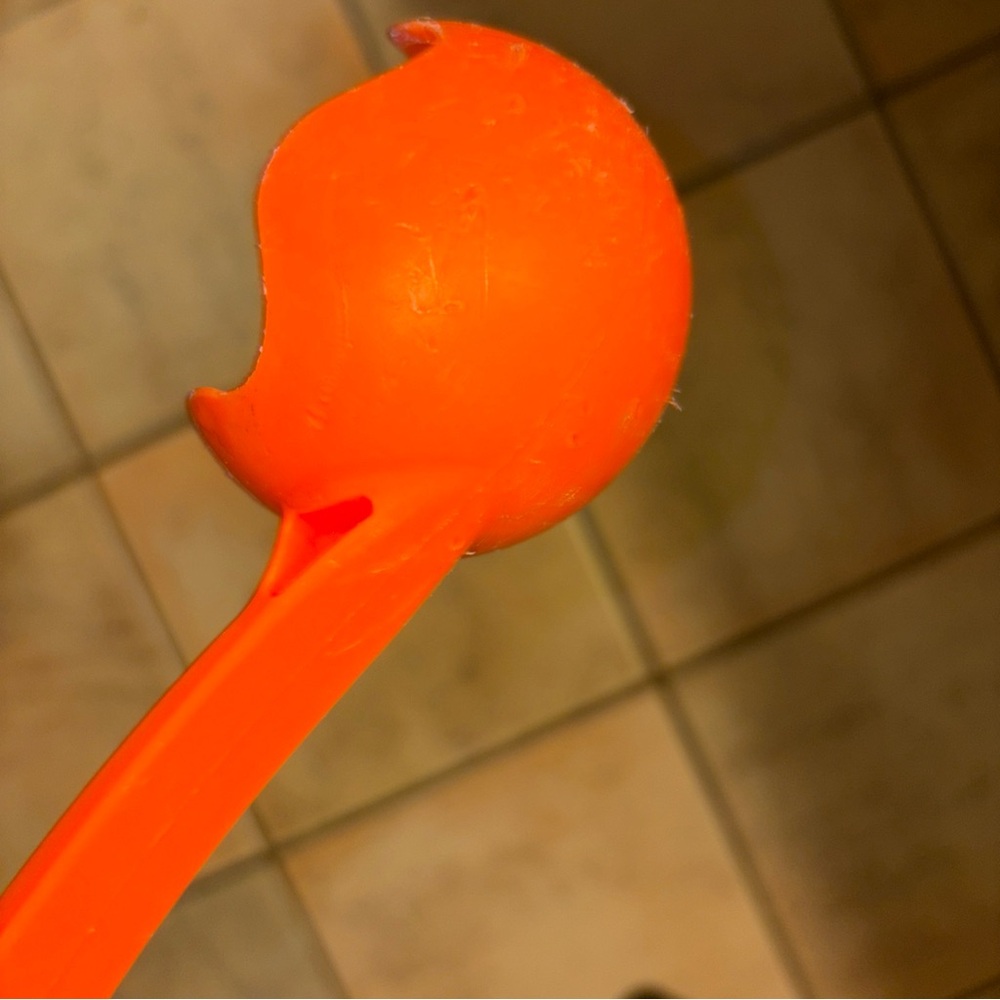 ChuckIt Ball Tosser, Standard Tennis Ball Launcher Retrieving Dog Toy Large - Picture 5 of 5
